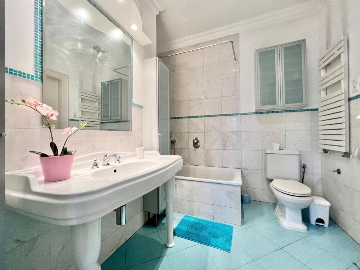 Exclusive Colourful Flat In The City Budapest Exterior photo